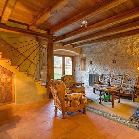 Vila Sleeps 9 Pool Air Con Wifi Ullastret