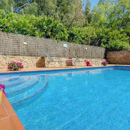 Vila Sleeps 9 Pool Air Con Wifi *